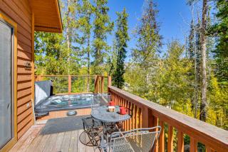 1 Mi to Grand Lake Family-Friendly Gem with Hot Tub - 9