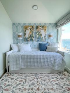 Beachfront Luxury with 4BR and Views - 5