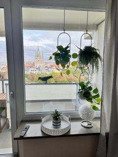 Skyline & Tollwood Apartment - Munich - 6