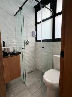 apto con jacuzzi y aire acondicionado cerca laureles - 8