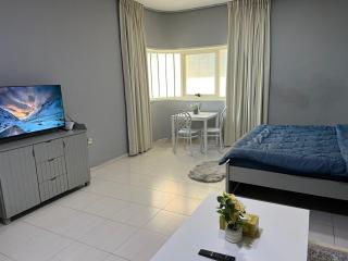 Modern Sea View Studio - 8