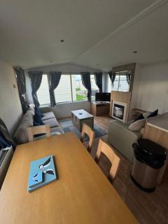 Lyons robin hood caravan Rhyl SBW 26 - 5