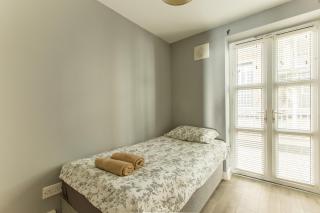 Modern Elegant Central Pad With Free Parking - 2