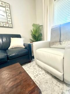 Walk to Stadium, 2 Parking Spots, Balcony & Pool - 5