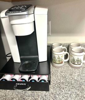 Walk to Stadium, 2 Parking Spots, Balcony & Pool - 3