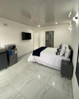 The Palms Guest House - 5