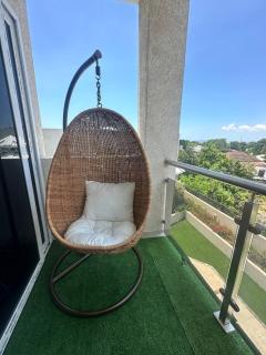 Modern Kingston Condo with Rooftop Pool and View - 3