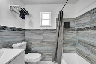 Charming 3 bedroom getaway house in Hollywood - 9