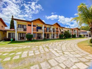 Casas no Residencial Moradas de Israel, com 3 suítes (todas com ar condicionado), internet 300MBPS e área gourmet privativa a aproximadamente 200m da praia de Taperapuã, (Axé Mói)com piscinas, sauna, portaria 24hrs - 6