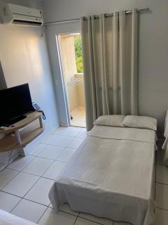 ÁGUAS TERMAIS NATURAIS com PISCINAS de ÁGUAS QUENTES 24hs acesso grátis aos 3 Parques Aquáticos do Golden Dolphin em apto grande com cozinha e TV a cabo - 6