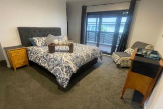 Te Awa Holiday Home - 1