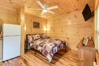 Hudsons Hideaway Cabin on Creek in Beattyville! - 6