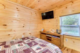 Hudsons Hideaway Cabin on Creek in Beattyville! - 5