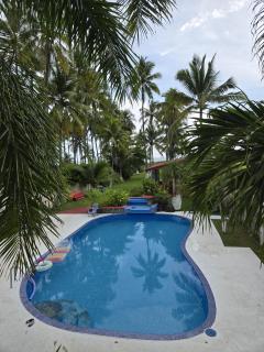 Jane's Beach Resort - 8
