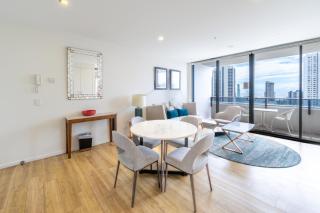 A Coastal Comfort 2BR Luxury Stay w Ocean View - 6