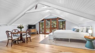 Magpie Loft - The Vintage Holiday House - 7