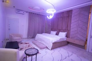 Lily Luxury Home Shortlet Apartments - 4