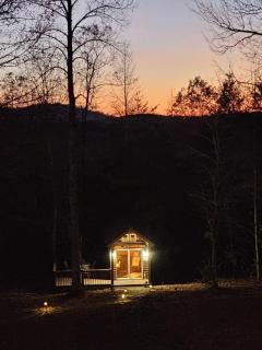 Solar powered log cabin with mountain views, 3acres - 5