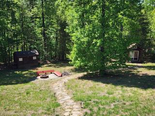 Solar powered log cabin with mountain views, 3acres - 7