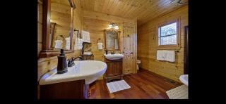 King, Near All, Fireplace, Pets, Arcade, Hot Tub - 3