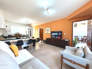 Casa com 2 quartos, ar-condicionado, Wi-fi e estacionamento - 2