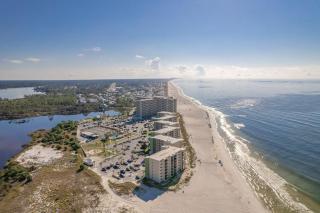 A Wave From It All at Pinnacle Port - 8