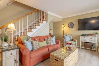 A Wave From It All at Pinnacle Port - 1