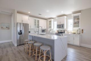 The Surf Hut - Panama City Beach - 3