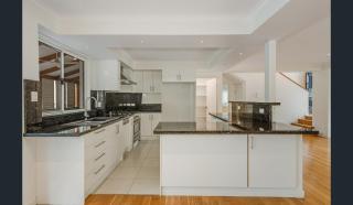 Scarborough Private Accommodation B - 2