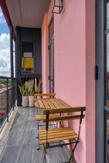 Casa Korsi Modern Retreat Near the Historic Center - 6