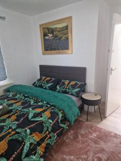 E13 x DM4 weekly monthly deals - 4