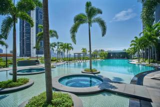 Trion KL Service Suite - Modern City Stay with Pool & Gym - 3