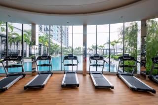 Trion KL Service Suite - Modern City Stay with Pool & Gym - 9