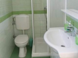 Three Bedroom Apartment A4 2 - 7