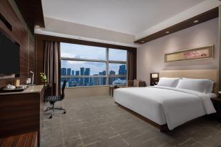 New World Wuhan Hotel - 6