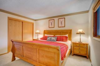 Cozy Ski Getaway | Hot Tub | Sauna | Game Room - 1