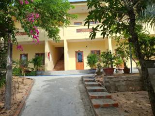 Nhà Nghỉ Sứ Trắng - 6