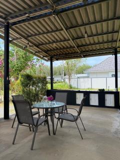 Alexa Garden House - 1