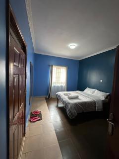 Gladstone Main House - 9