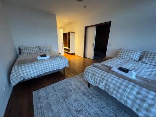 Mantra Guest House - Noosa Hinterland Stay with Views and Private Deck - 7