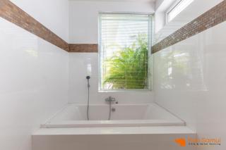 Modern 4BR Villa Don5 Private Pool in Chaweng - 1