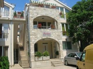 Villa Apartments Kumbor President - 0