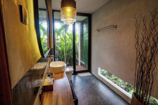 Charming 1BR Wooden Villa in Seminyak - 6