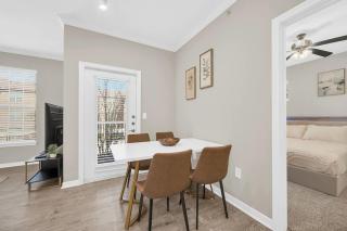 Charming 1BR Easy Access to The Woodlands - 3