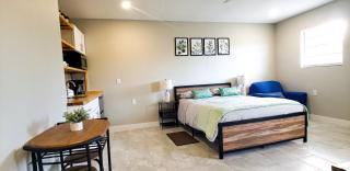 Charming studio in fabulous University Pines - 4
