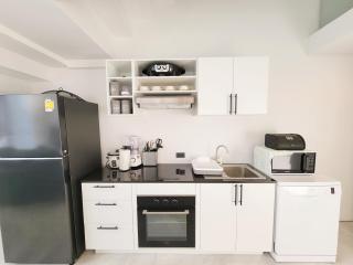 Unique Pool Slide Access Townhouse - 3