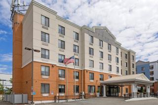 Country Inn & Suites by Radisson, Staten Island - 8