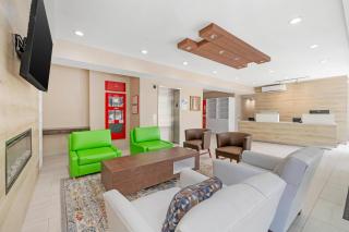 Country Inn & Suites by Radisson, Staten Island - 3