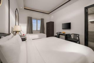 Golden Glow Hue City - 2