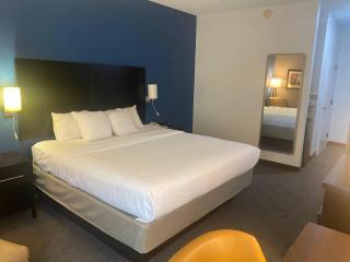 Comfort Inn & Suites Trussville I-59 Exit 141 - 7